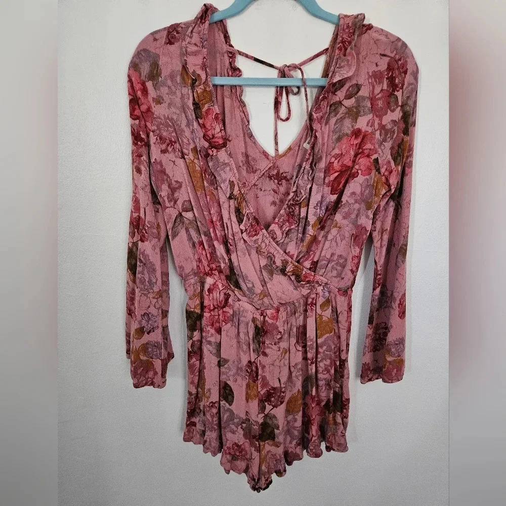 Mossimo Supply Co Floral Ruffle V Neck Tie Back Romper Pink Multi M - Picture 2 of 9
